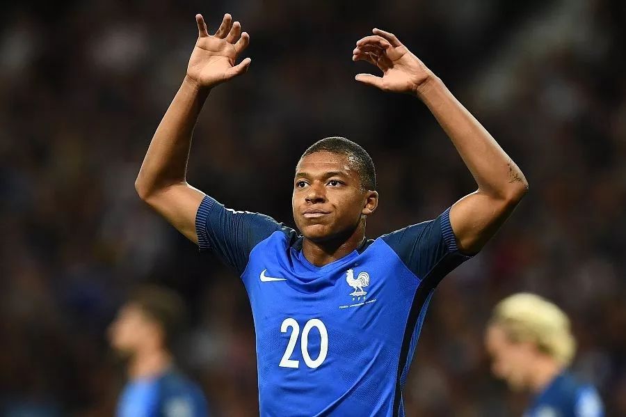 开云体育-包含蒂姆在法国队比赛中出色防守，最后时刻胜出引发热议！的词条